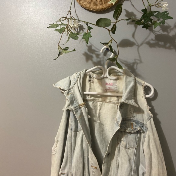 Cold Shoulder Jean jacket :) - Picture 2 of 5